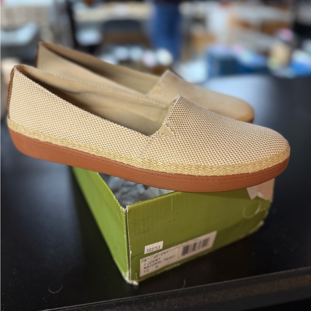NWT Trotters Accent Espadrille Slip-On Flats Women's Size 10 N in Natural/Rust